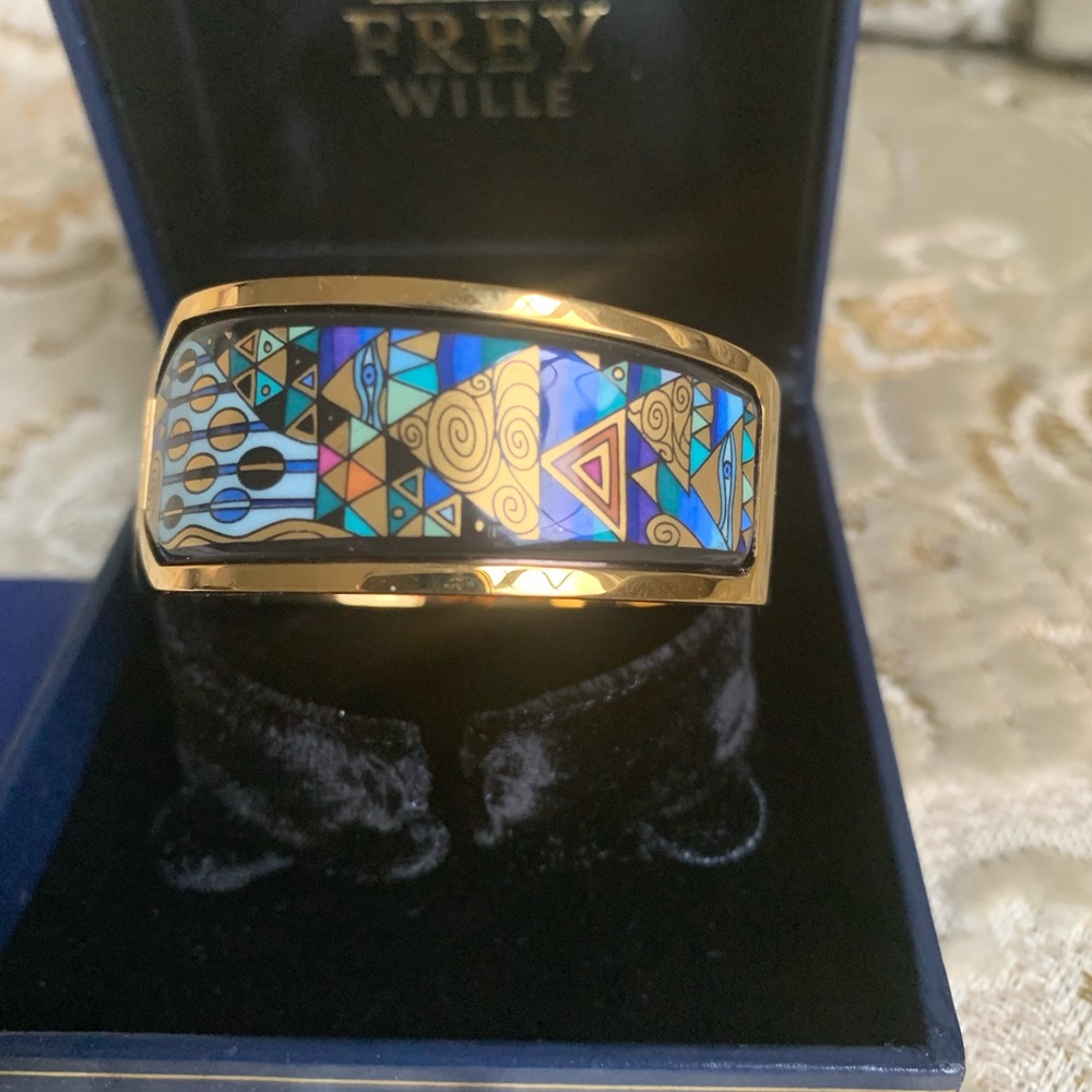 Michael Frey Wille Cleopatra Collection Bangle. 18 caret plated gold.